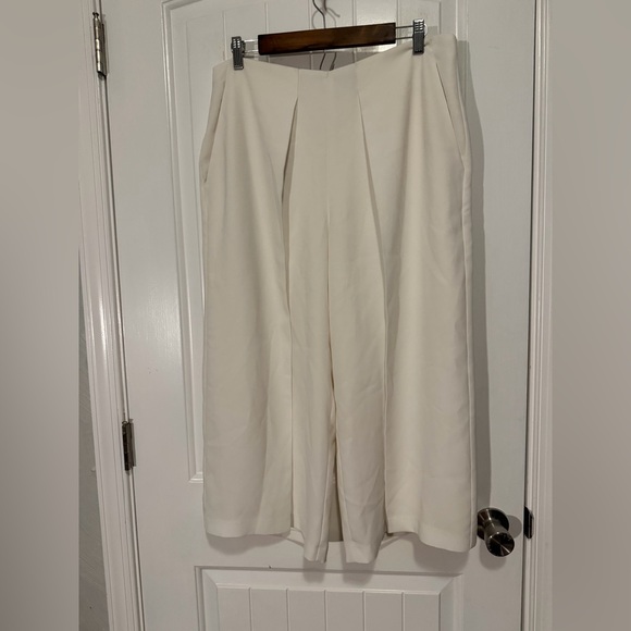 Vince Camuto Pants - Vince Camuto cropped wide leg pants, white, size 10